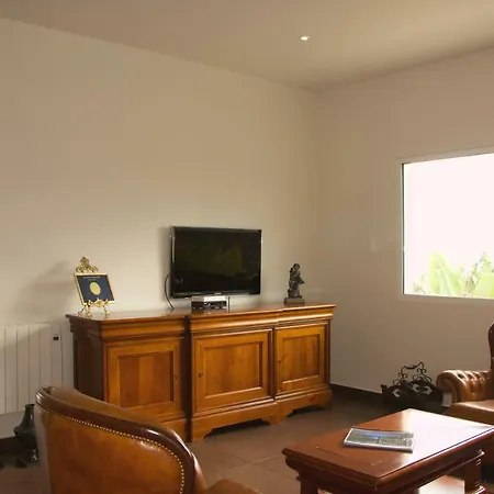 Quinta Tallinus شقة فونشال